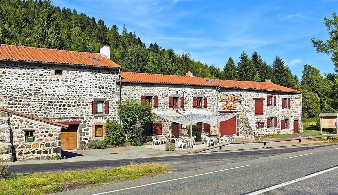 Hotel Auberge De La Moreno Saint-Genès-Champanelle Zewnętrze zdjęcie